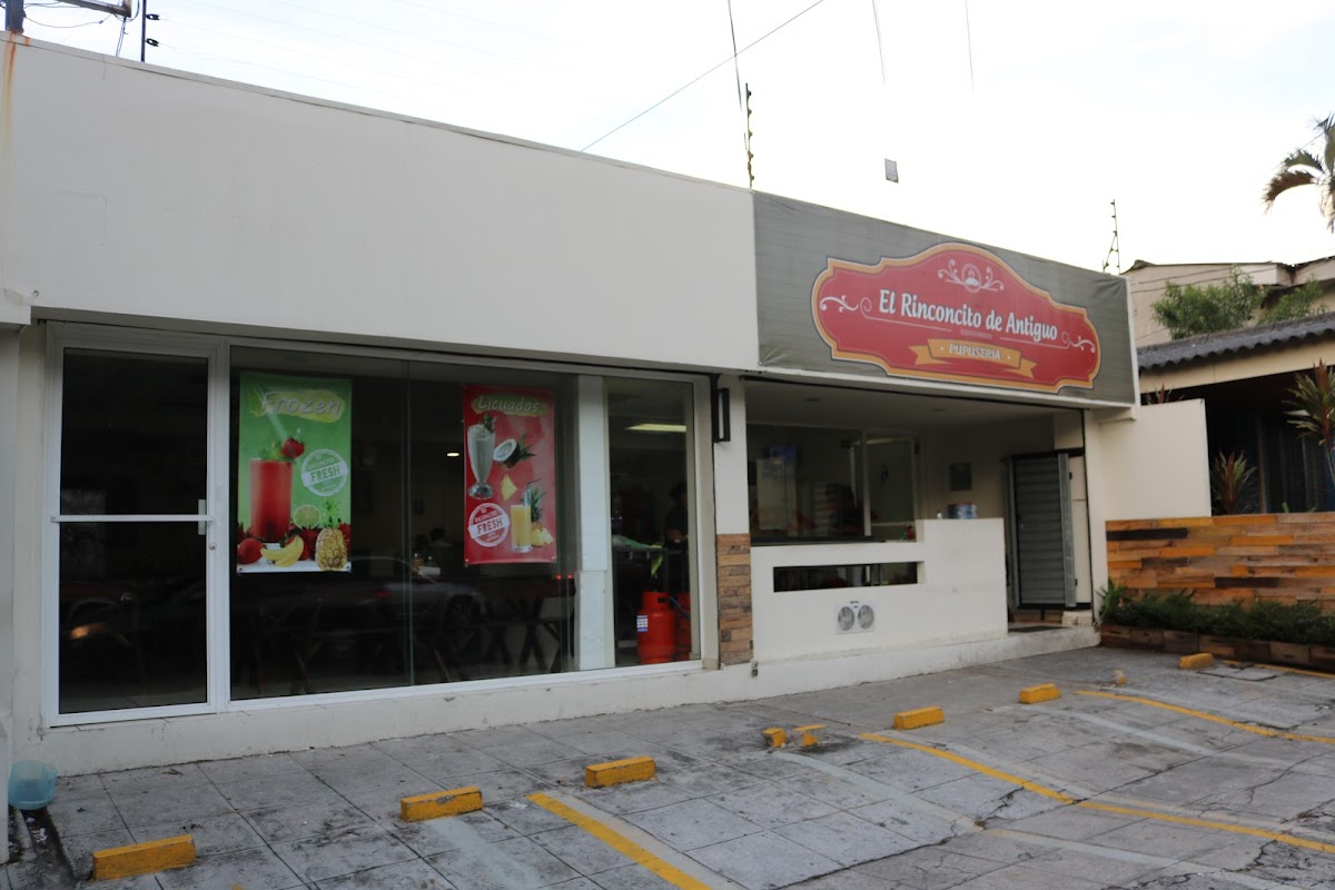 Pupusería 'el Rinconcito De Antiguo'